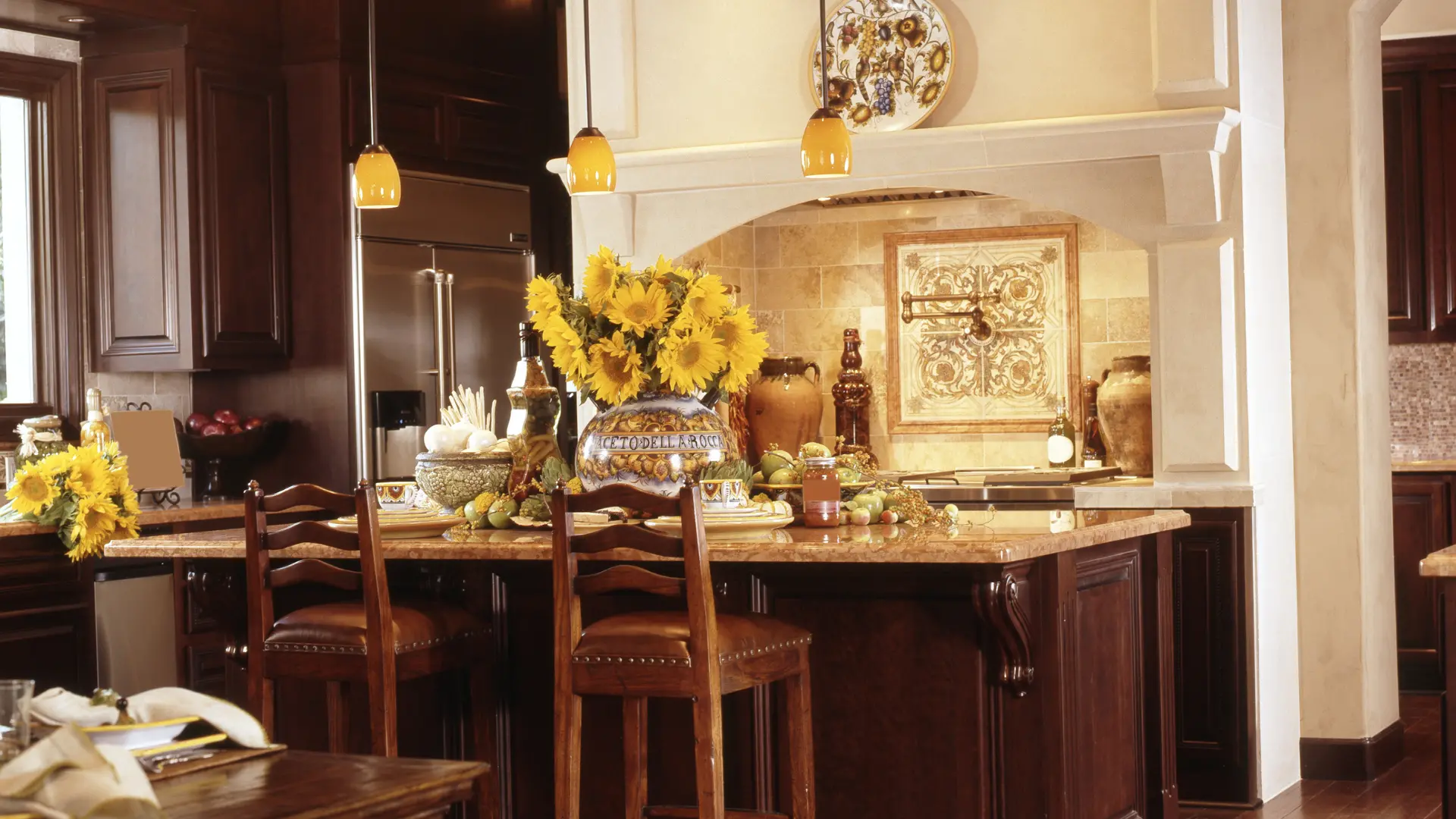 italianate decor