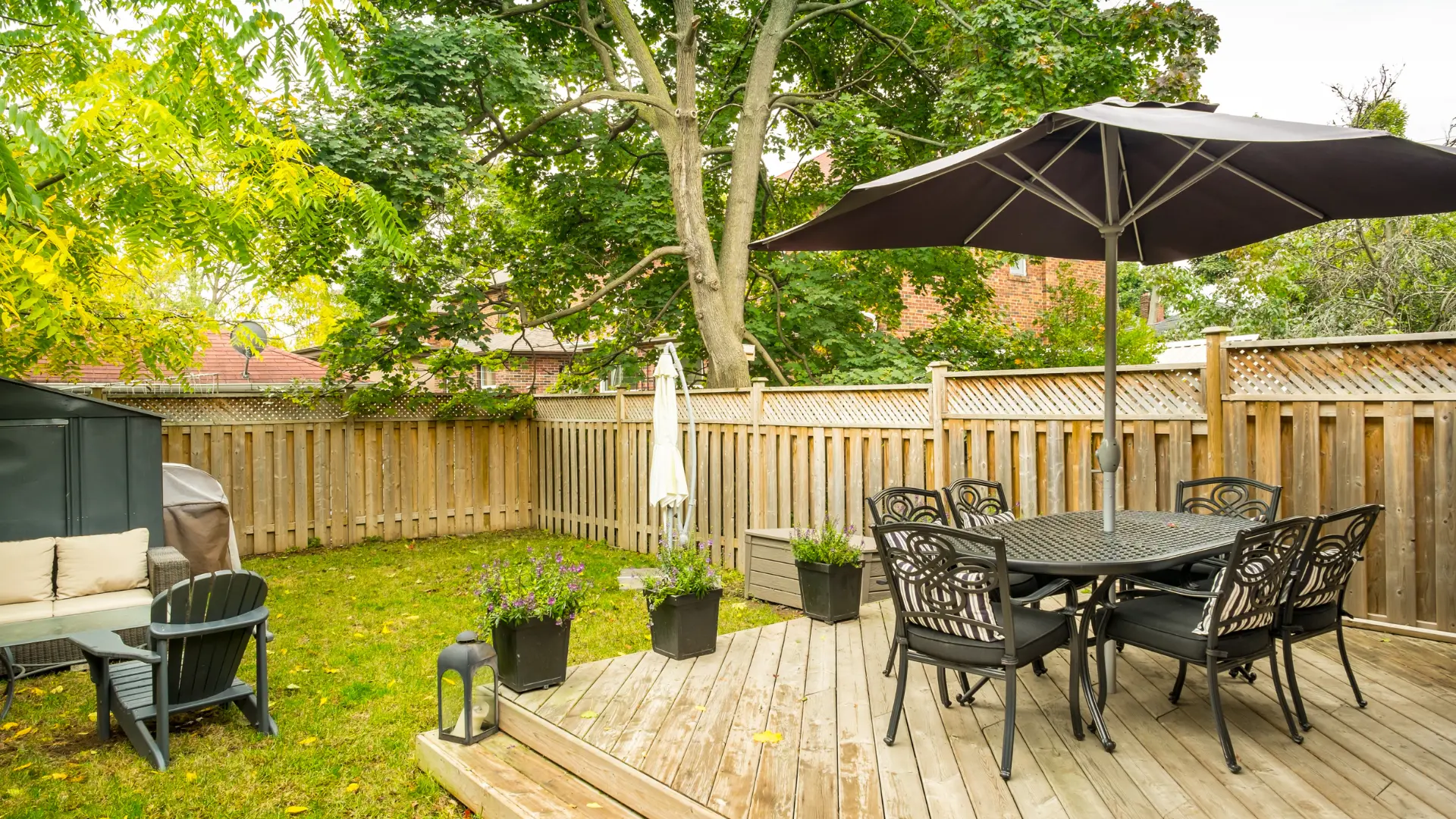 house yard