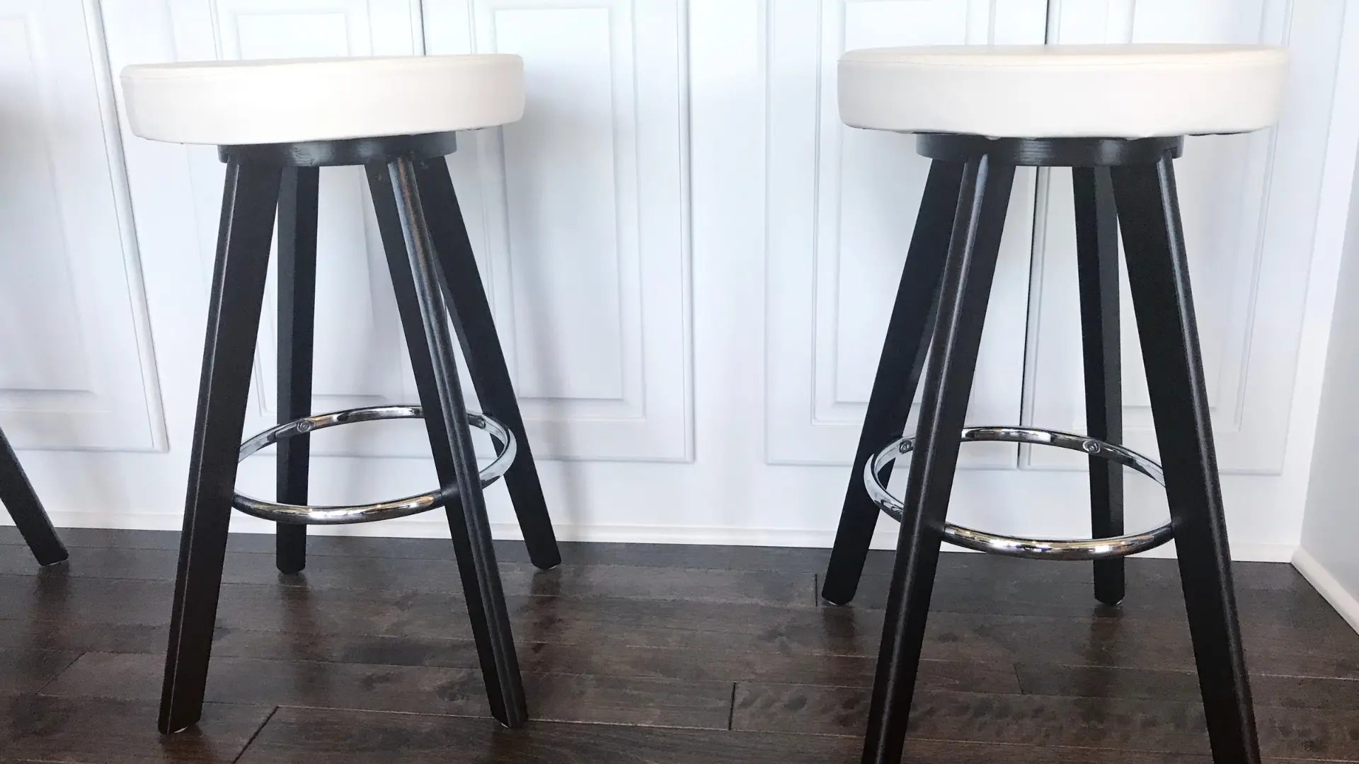 breakfast stools