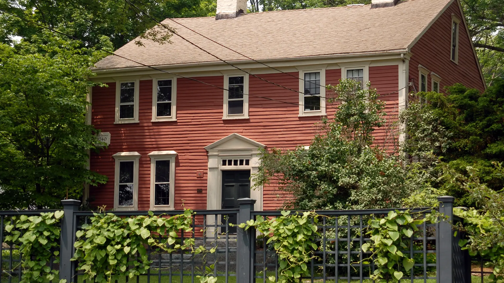 colonial houses