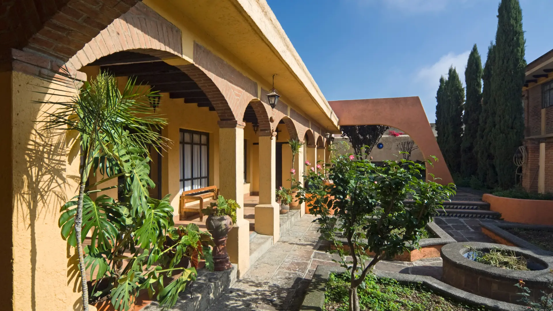 what are mexican houses made of
