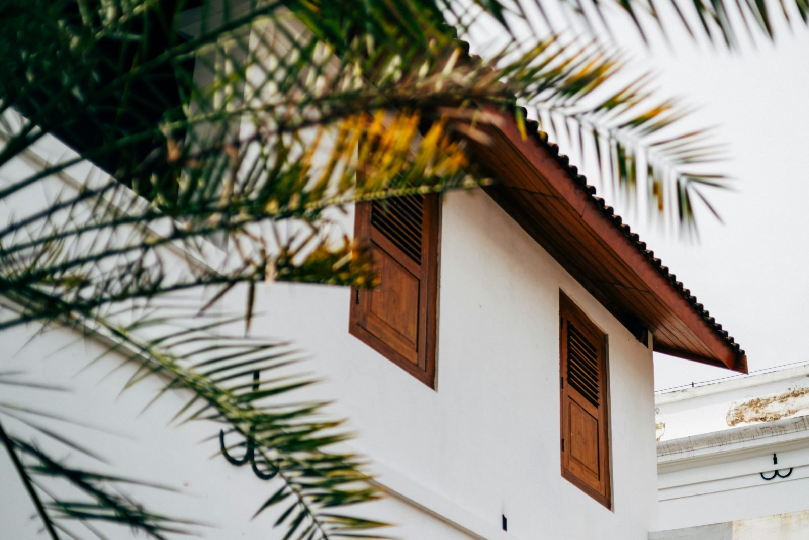 What Changes When You Design a Home Near the Caribbean?
